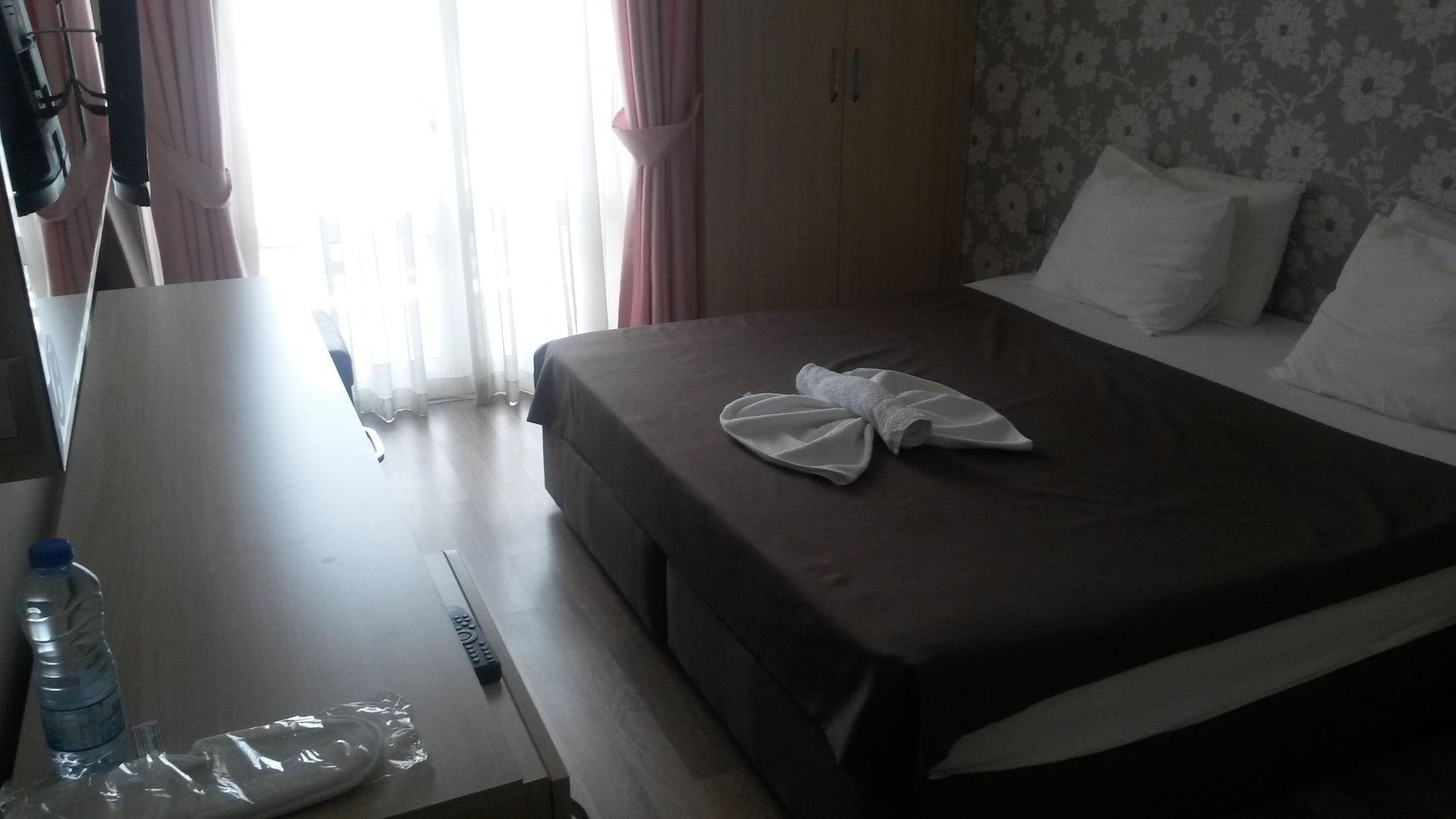 Winecity Hotel دمرة المظهر الخارجي الصورة