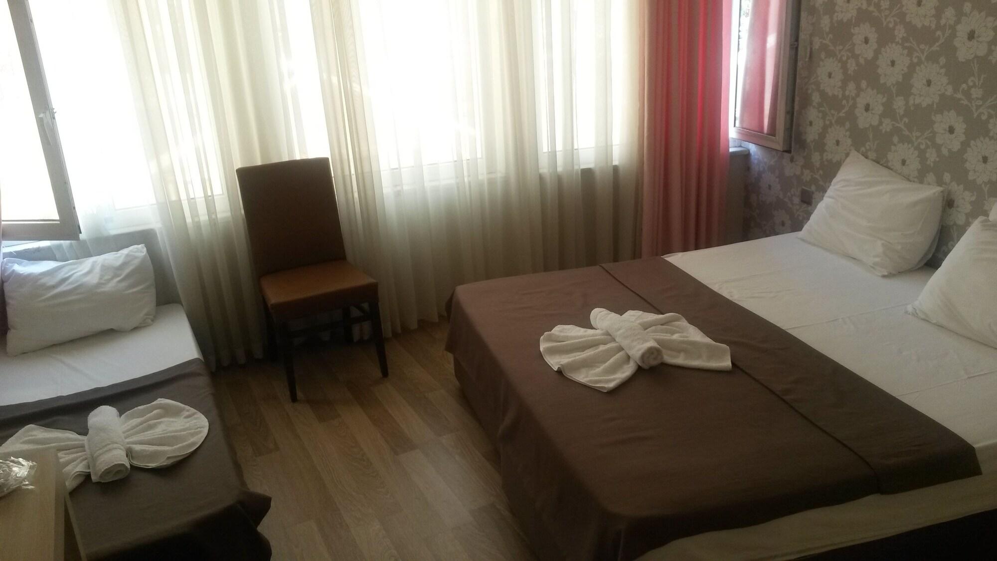 Winecity Hotel دمرة المظهر الخارجي الصورة