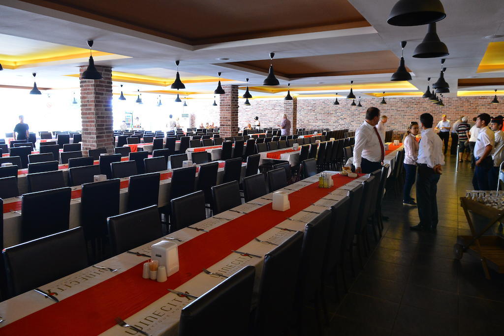 Winecity Hotel دمرة المظهر الخارجي الصورة