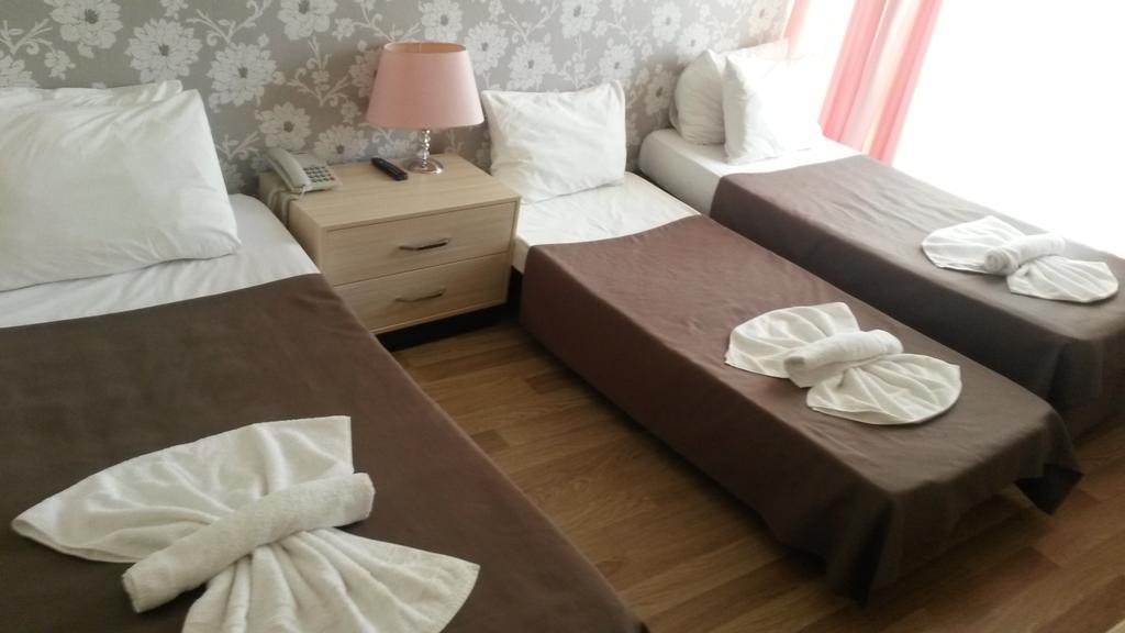 Winecity Hotel دمرة المظهر الخارجي الصورة