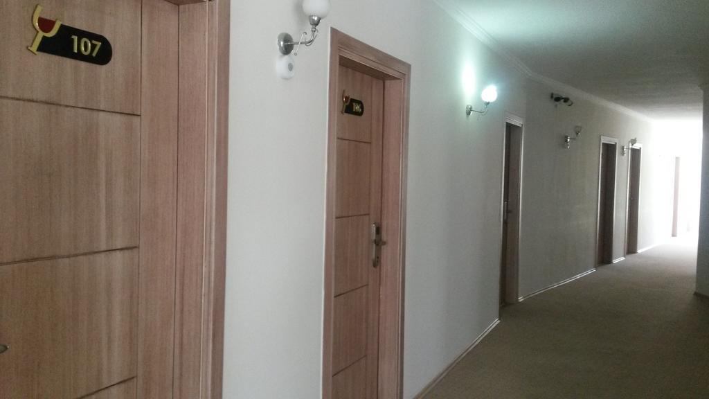 Winecity Hotel دمرة المظهر الخارجي الصورة