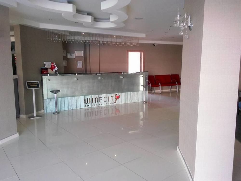 Winecity Hotel دمرة المظهر الخارجي الصورة