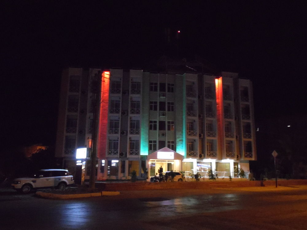 Winecity Hotel دمرة المظهر الخارجي الصورة