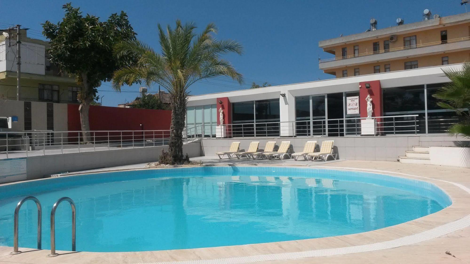 Winecity Hotel دمرة المظهر الخارجي الصورة