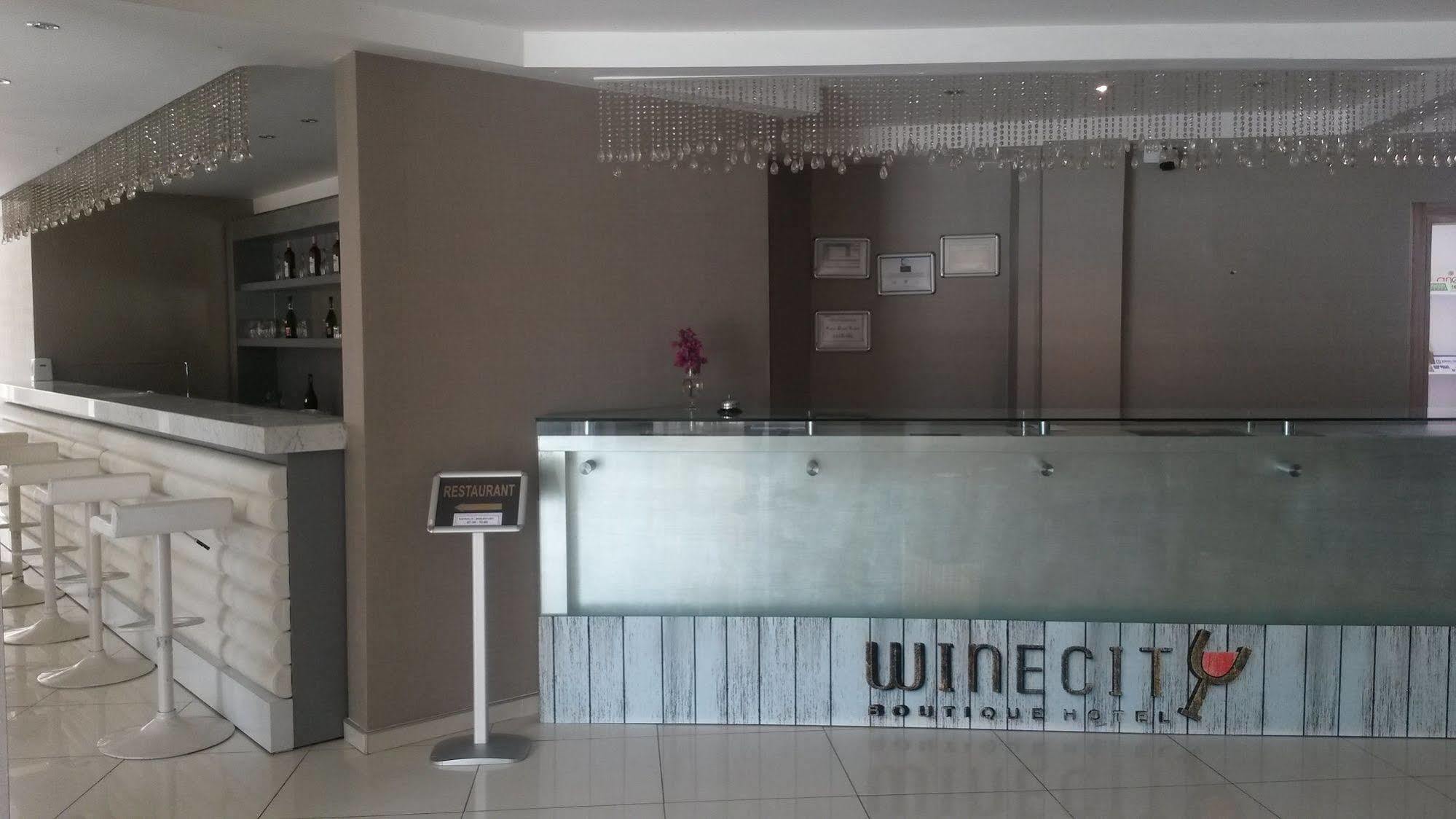 Winecity Hotel دمرة المظهر الخارجي الصورة