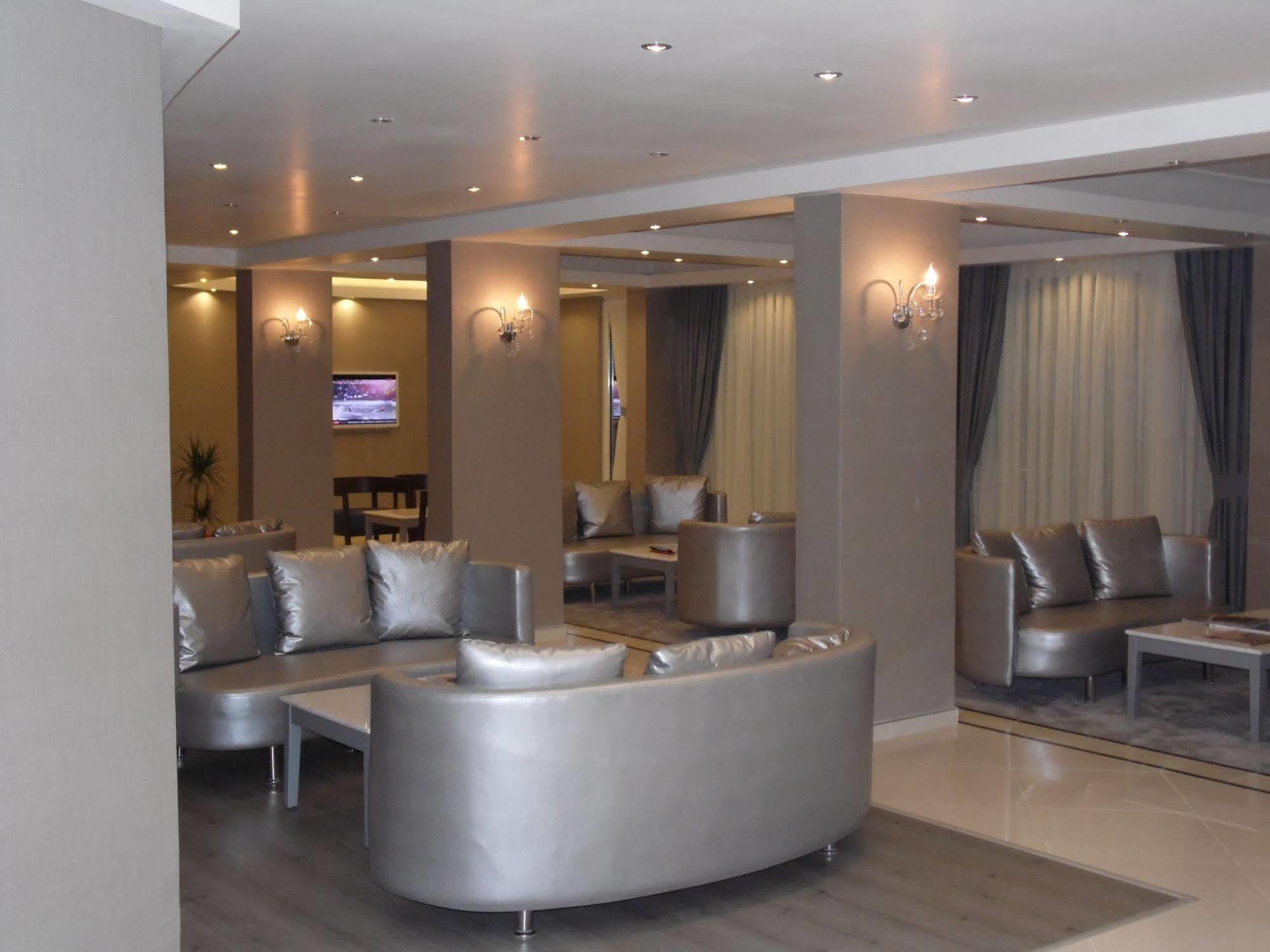Winecity Hotel دمرة المظهر الخارجي الصورة