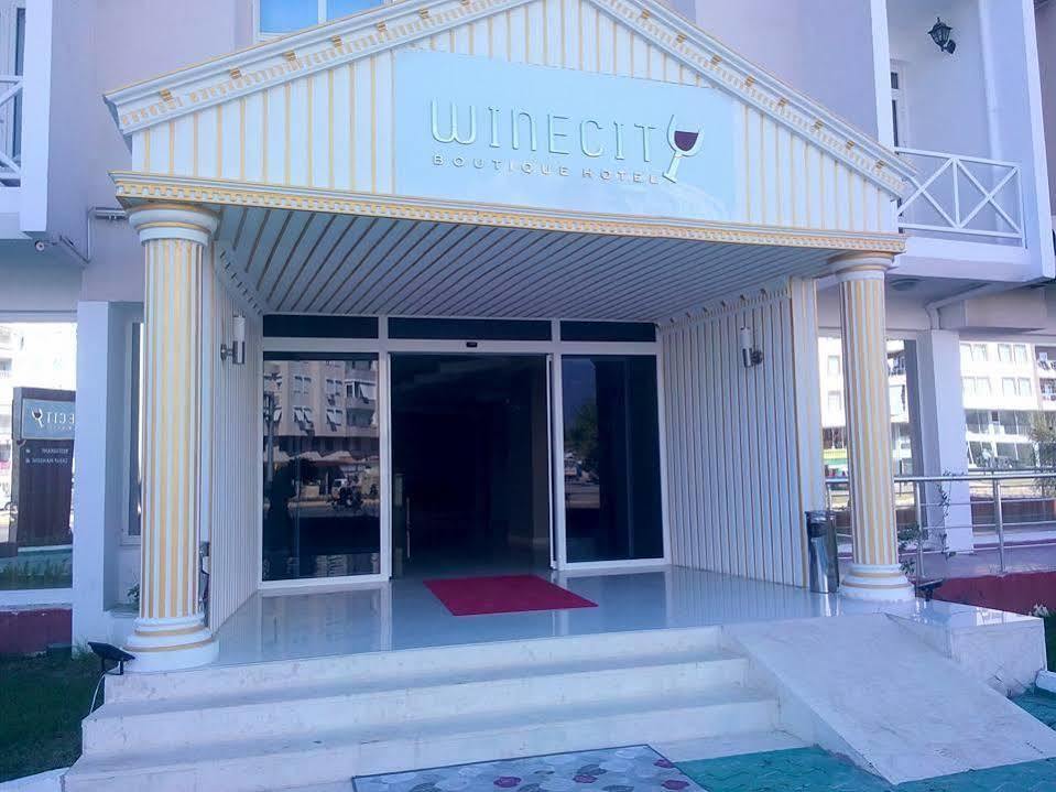 Winecity Hotel دمرة المظهر الخارجي الصورة